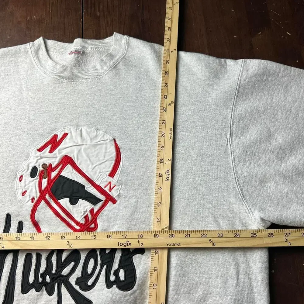 Men's Vintage 90s Nebraska Huskers College crewneck sweatshirt - Picture 4 of 4